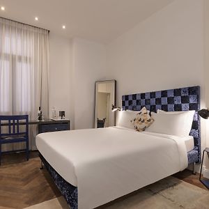 Camera classica con letto queen size